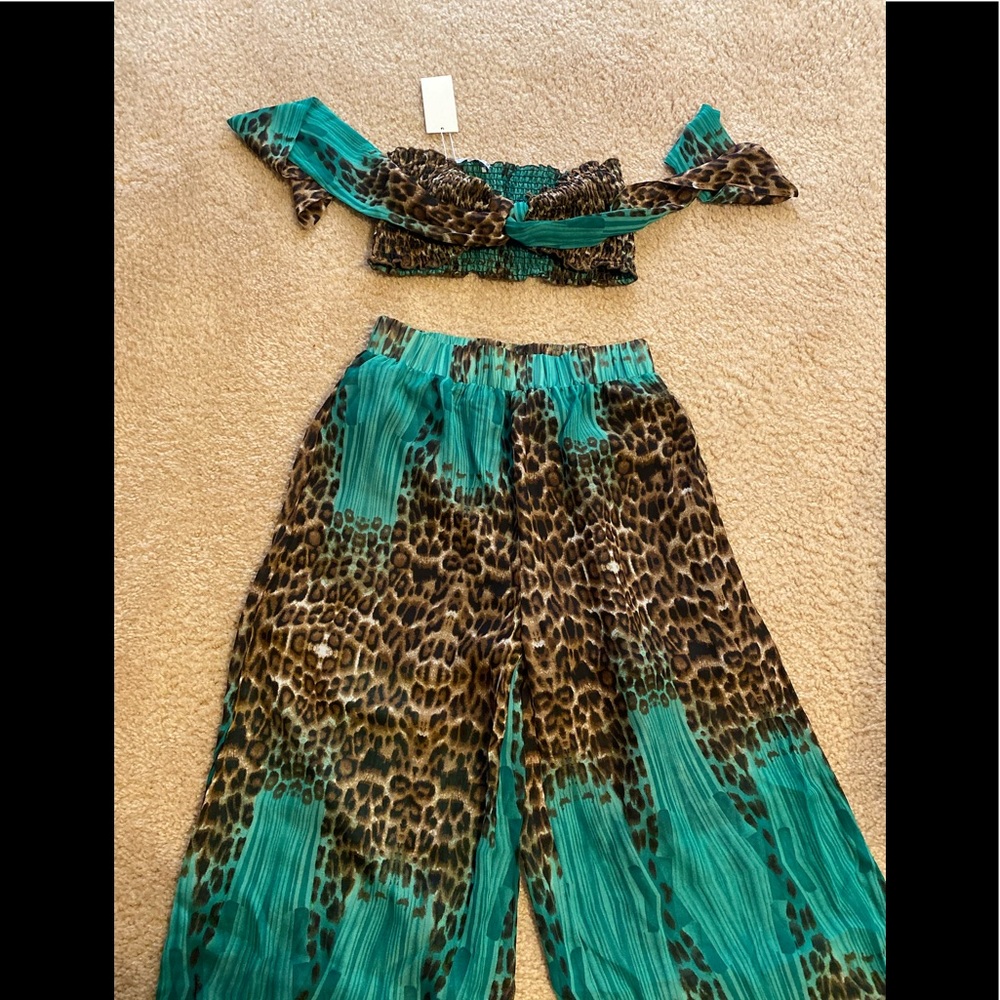 Brand New 2pc halter pant set - Picture 3 of 7